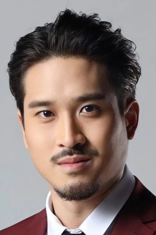 ภัทร เอกแสงกุล — personaje: Ekkapop