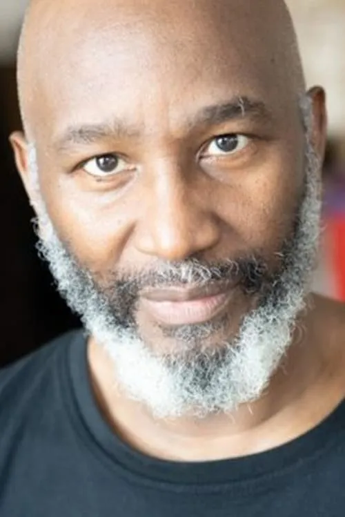 Patrice Naiambana interpretando a Chamberlain