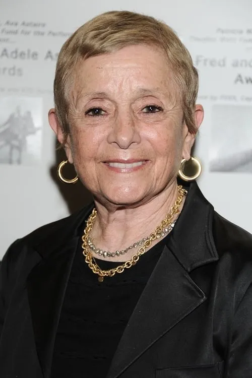 Clifton R. Wharton Jr. ha trabajado con Patricia Birch en 1 ocasiones