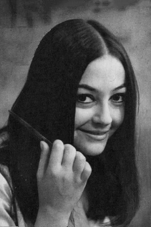 Patricia Guzmán — personaje: Dora Martínez de Mora