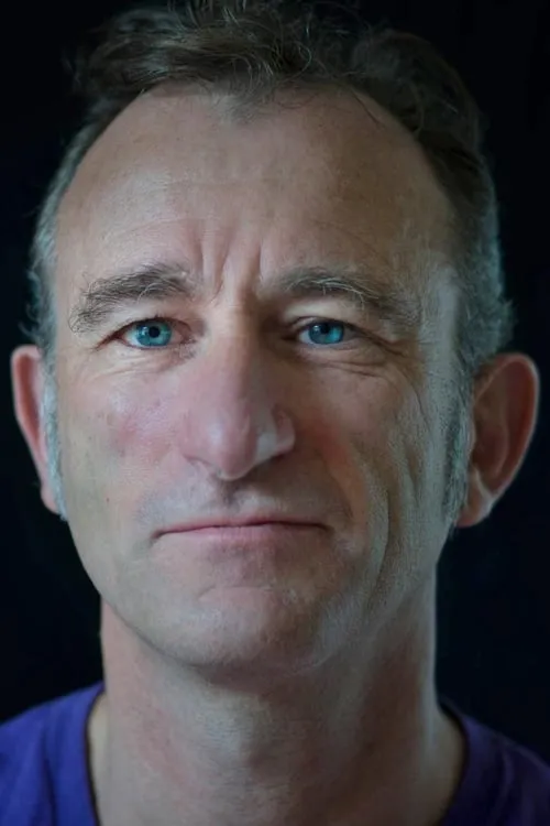 Mike Edward ha trabajado con Patrick Davies en 1 ocasiones