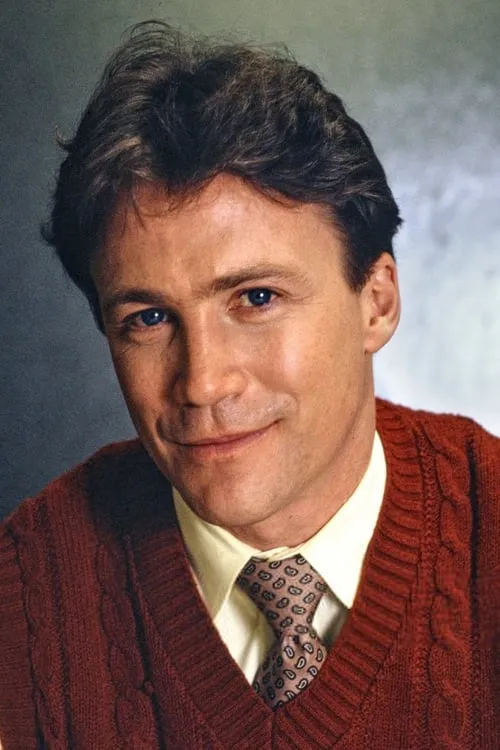 Patrick James Clarke — personaje: Lt. Fred McCarron