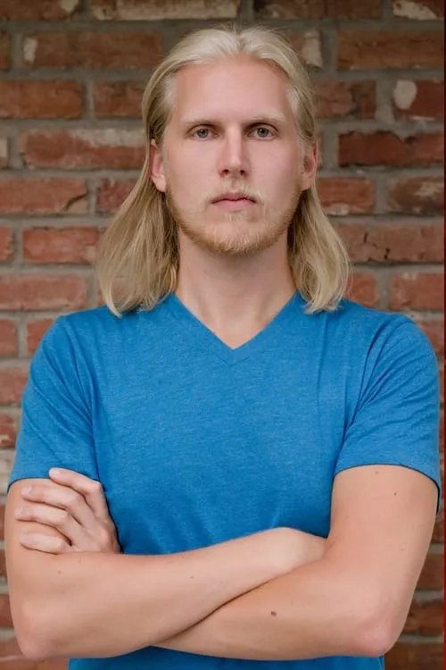 Tyler W. Moore ha trabajado con Patrick Poe en 2 ocasiones