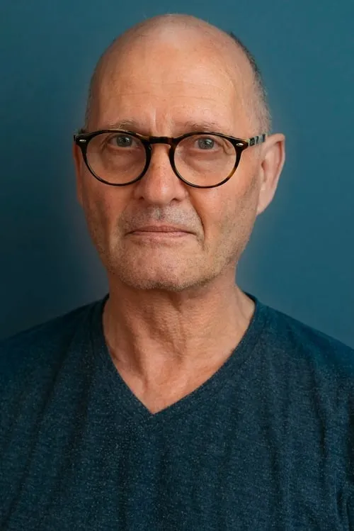 Ramona Marquez ha trabajado con Paul Bentall en 1 ocasiones