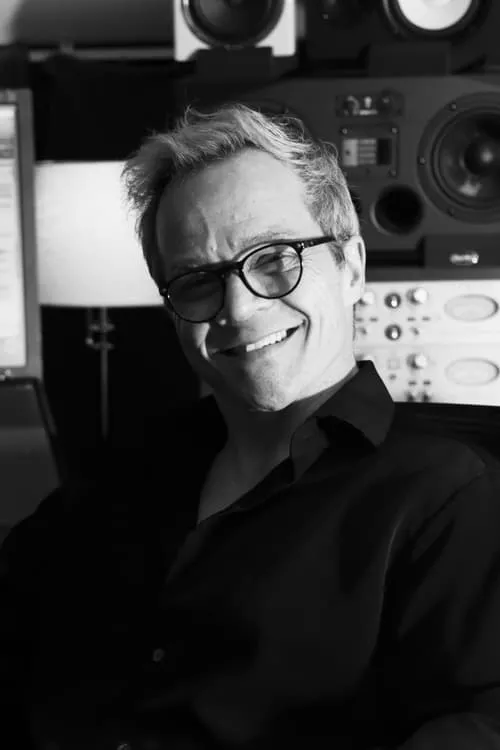 Mathieu Lavoie ha trabajado con Paul Bisson en 1 ocasiones