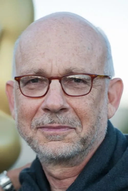 Peter Travers ha trabajado con Paul Brickman en 1 ocasiones