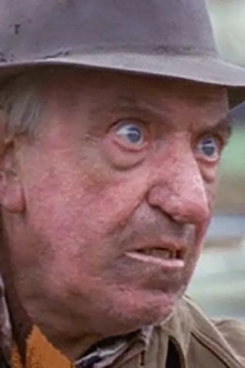 Godfrey Quigley ha trabajado con Paul Farrell en 4 ocasiones