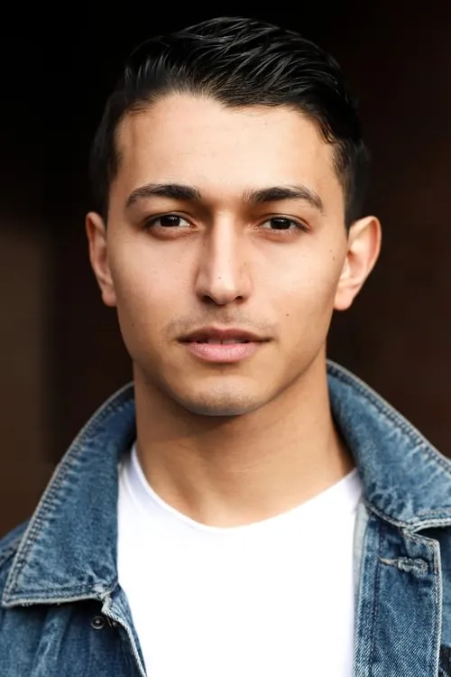 Paul Karmiryan — personaje: Raj