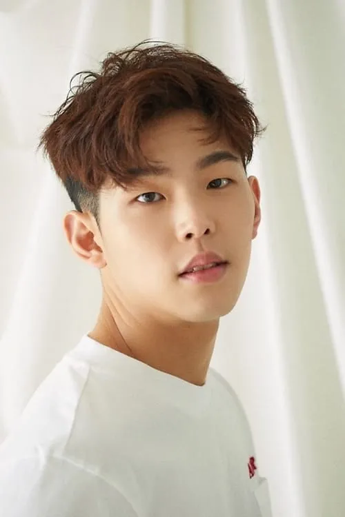 Paul Kim — personaje: Self