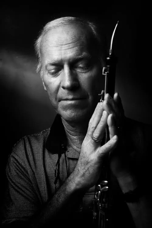 Paul McCandless interpretando a 