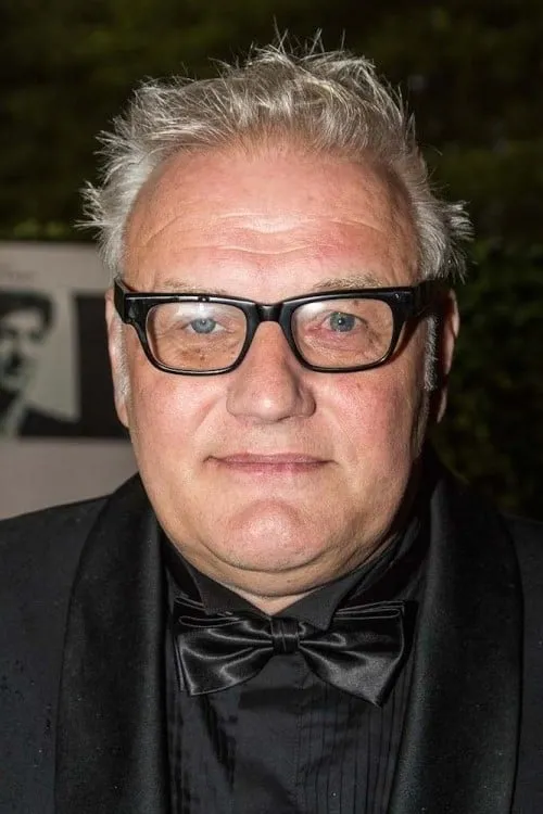 Emile Poppe ha trabajado con Paul Ruven en 2 ocasiones