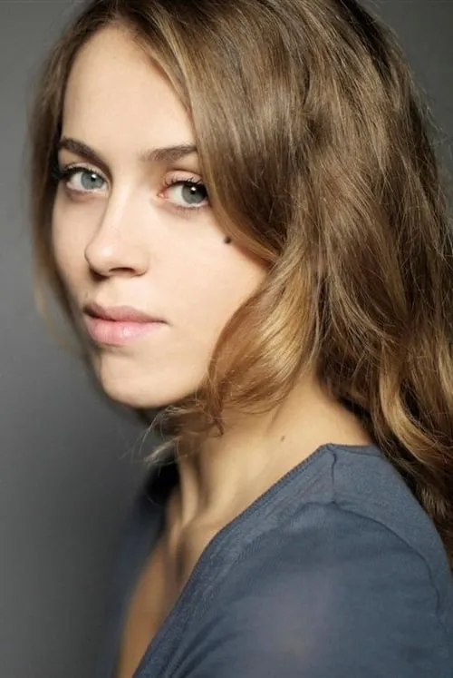 Ewens Abid ha trabajado con Pauline Huruguen en 1 ocasiones