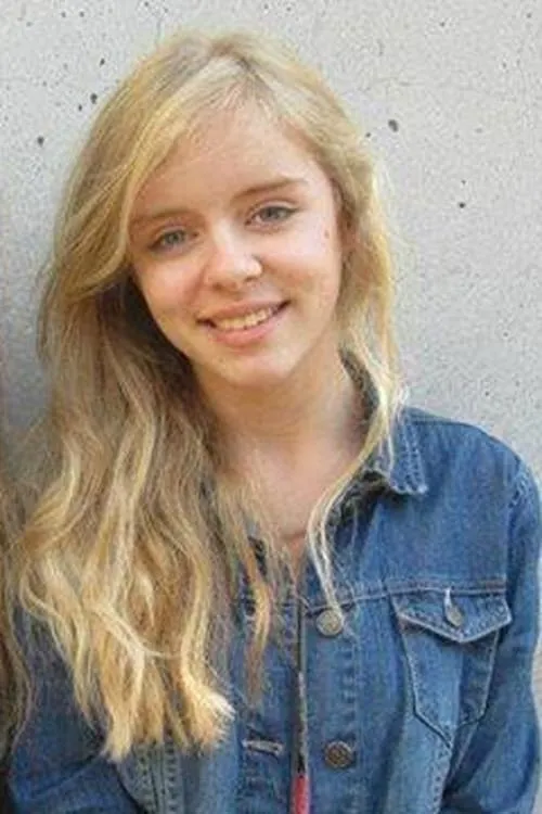 Pauline Serieys interpretando a Nanie