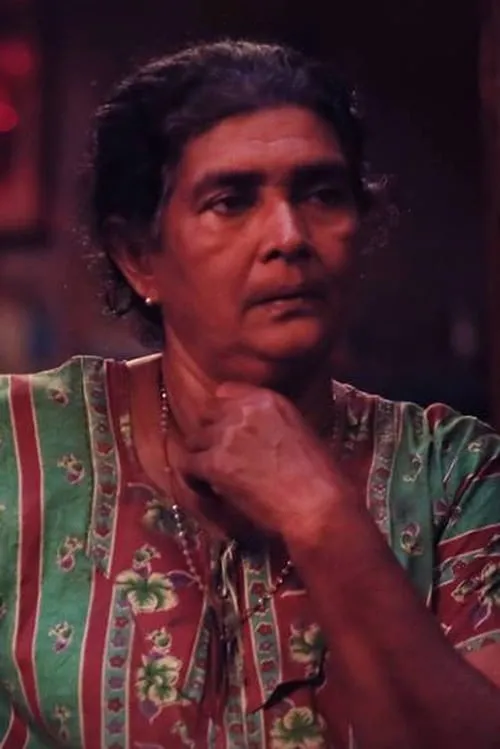 Pauly Valsan interpretando a Salomi