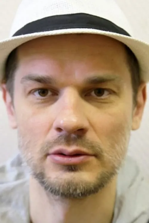 ??????? ??????? ha trabajado con Pavel Ruminov en 1 ocasiones