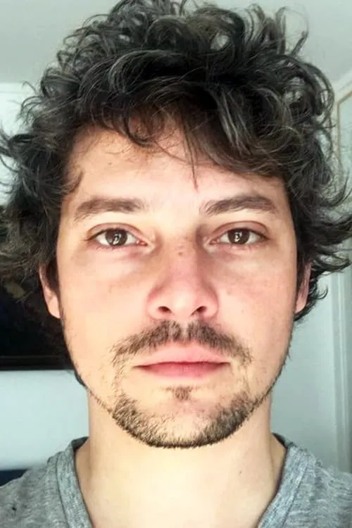 Pedro Merlo interpretando a Gonzo