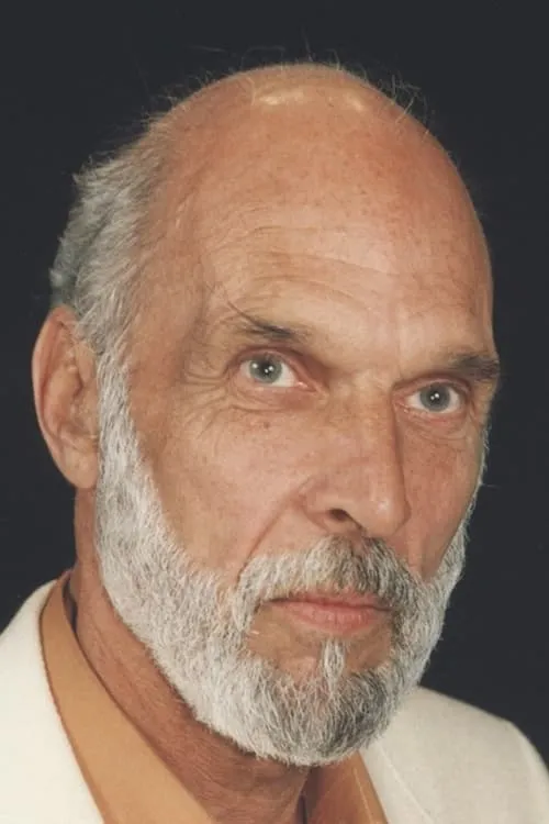 Peeter Jakobi interpretando a Pietari's Elf