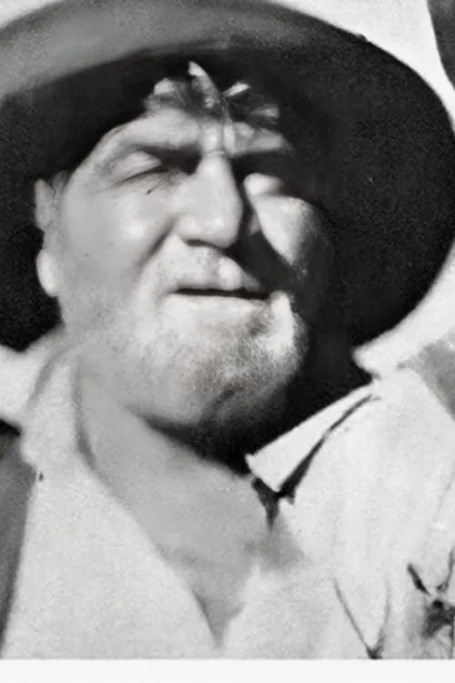 Pepito Petray interpretando a