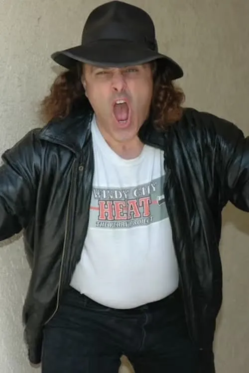 Alfred Soyyar ha trabajado con Perry Caravello en 1 ocasiones