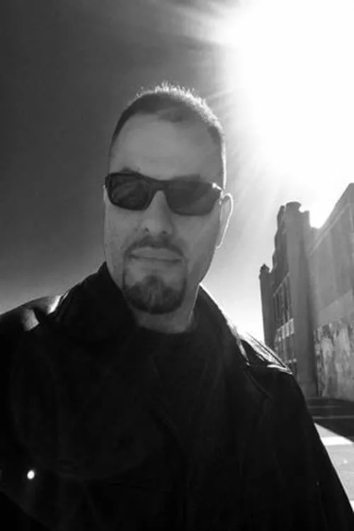 Jaki Valensi-Lauper ha trabajado con Pete Baez en 2 ocasiones