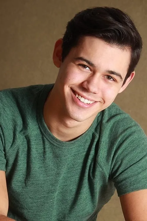 Peter Bundic interpretando a Fibs