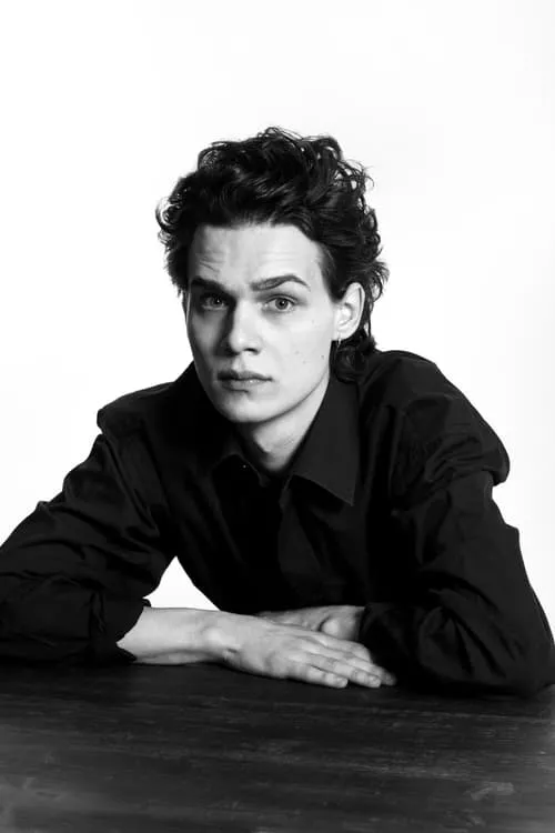 Péter Dániel Katona interpretando a 