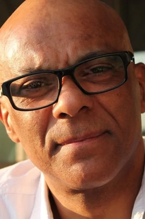 John Curtis ha trabajado con Peter Edmund en 1 ocasiones