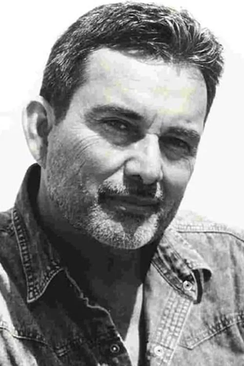 Peter Gonzales Falcon interpretando a Orlando