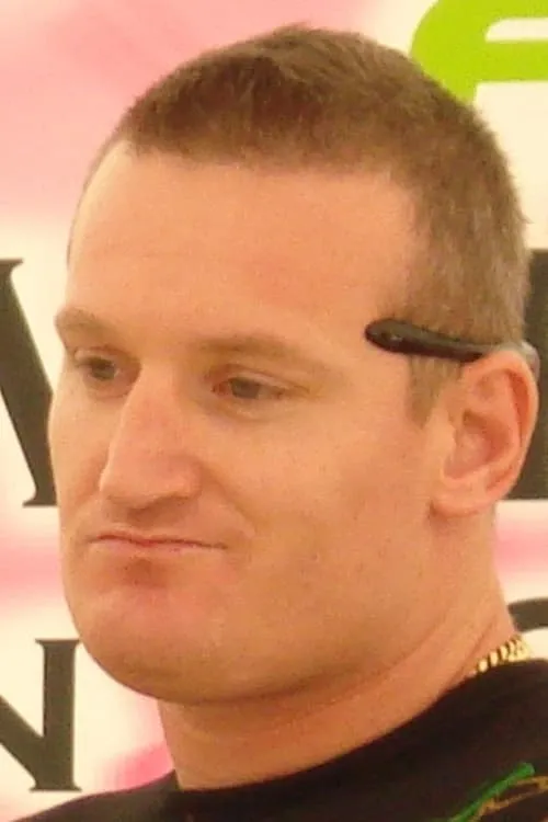 Mike Bernardo ha trabajado con Peter Graham en 1 ocasiones