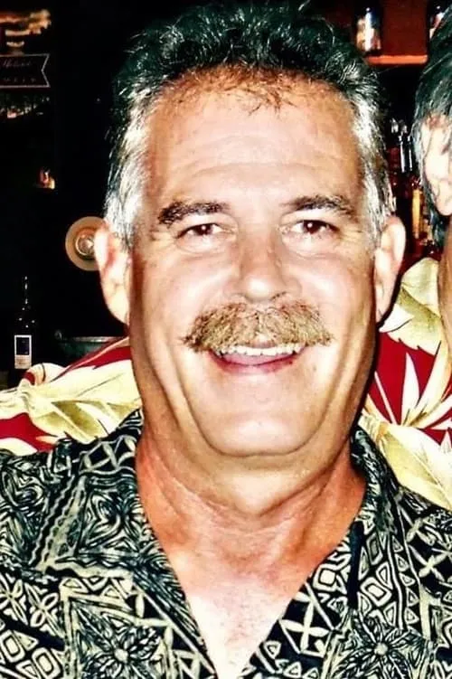 Chris Strompolos ha trabajado con Peter Keefer en 1 ocasiones