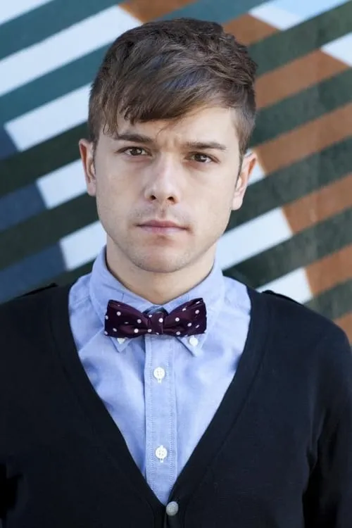 Neil Elliot ha trabajado con Peter Knegt en 1 ocasiones