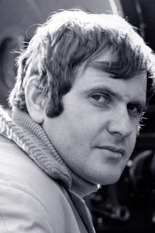 ??sta? ??µ?t???? ha trabajado con Peter Medak en 1 ocasiones