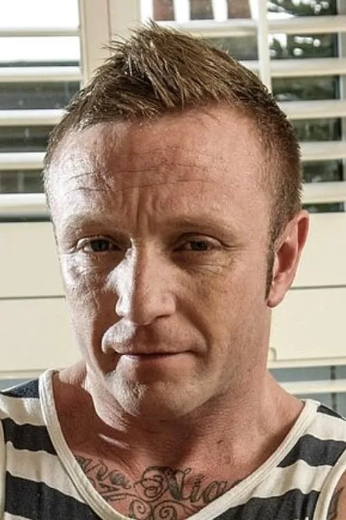 Pascal White ha trabajado con Peter Oh Tool en 21 ocasiones