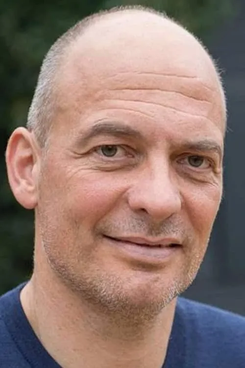 Peter Tanev en su biografía y filmografía