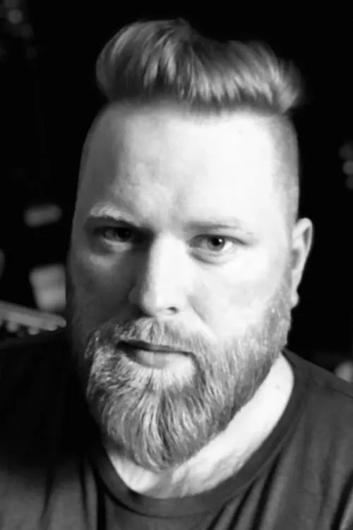 Mathieu Bourque ha trabajado con Peter Venne en 1 ocasiones