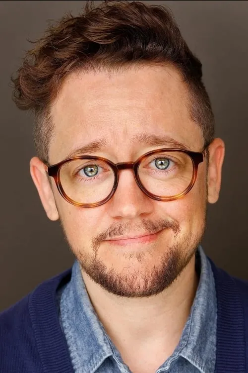 Petey Gibson interpretando a Emma Bordeau