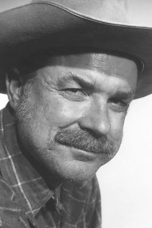 Stacy Keach, Sr. ha trabajado con Phil Chambers en 4 ocasiones