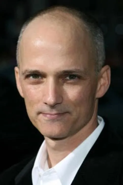 Phil Joanou interpretando a Self