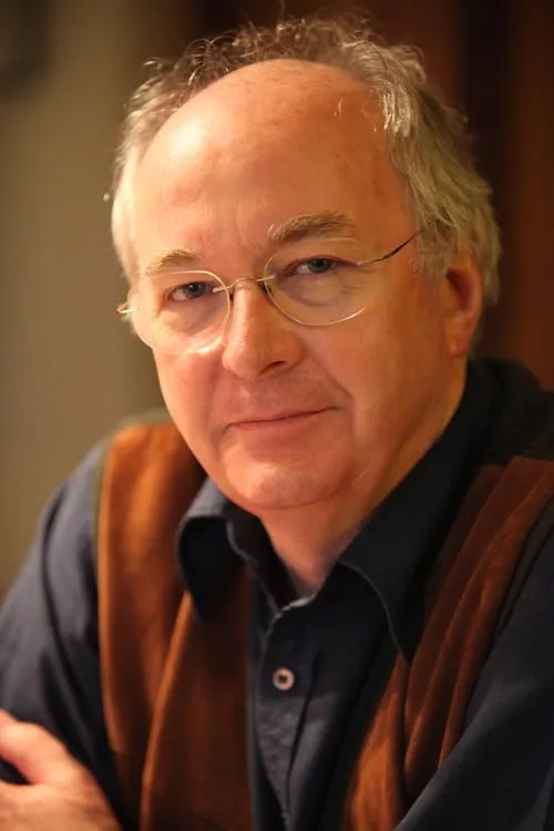 Philip Pullman interpretando a Self