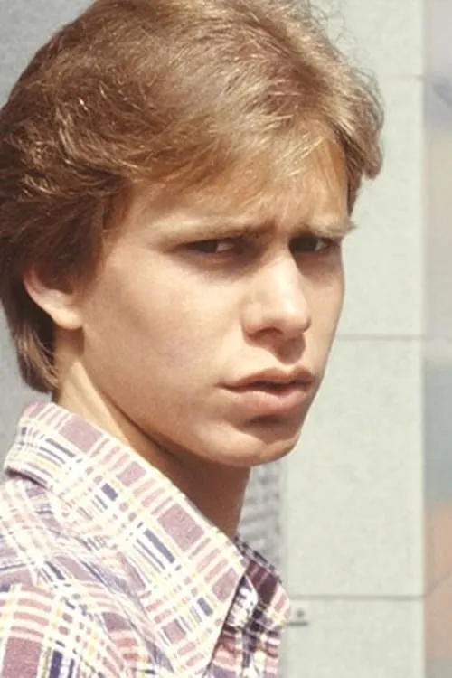 Philip Wagner interpretando a (segments 