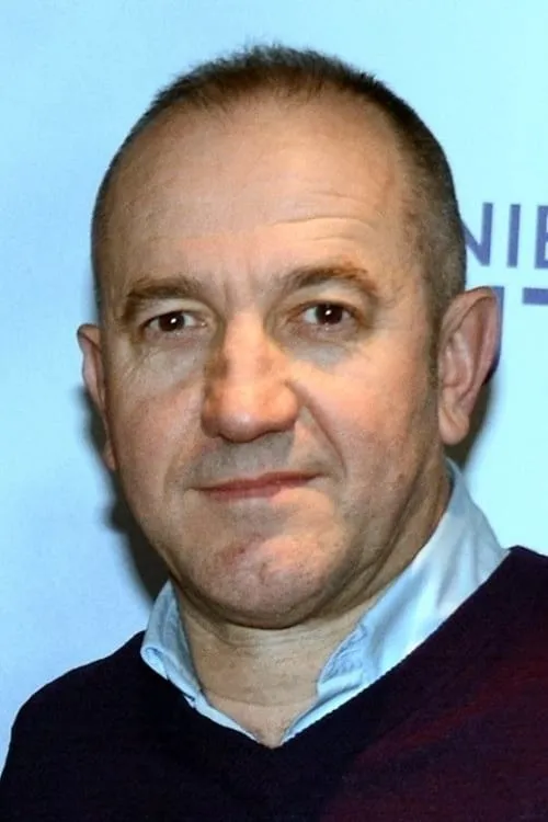 Philippe Claudel interpretando a Self