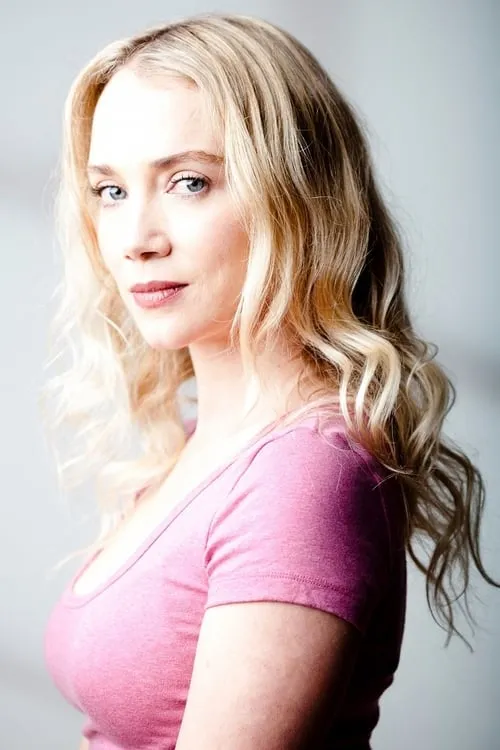 Nicholas Lanier ha trabajado con Phoebe Falconer en 1 ocasiones