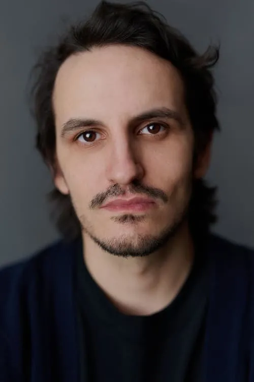 Phoenix Di Sebastiani en su biografía y filmografía