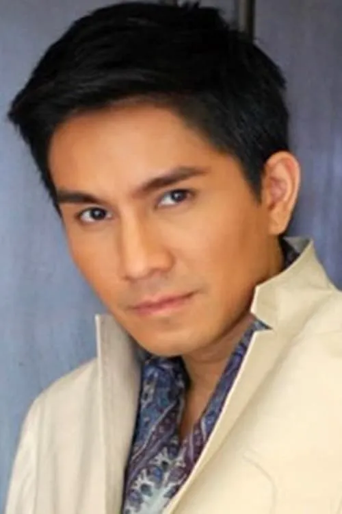 Phutanate Hongmanop interpretando a Nok-lek