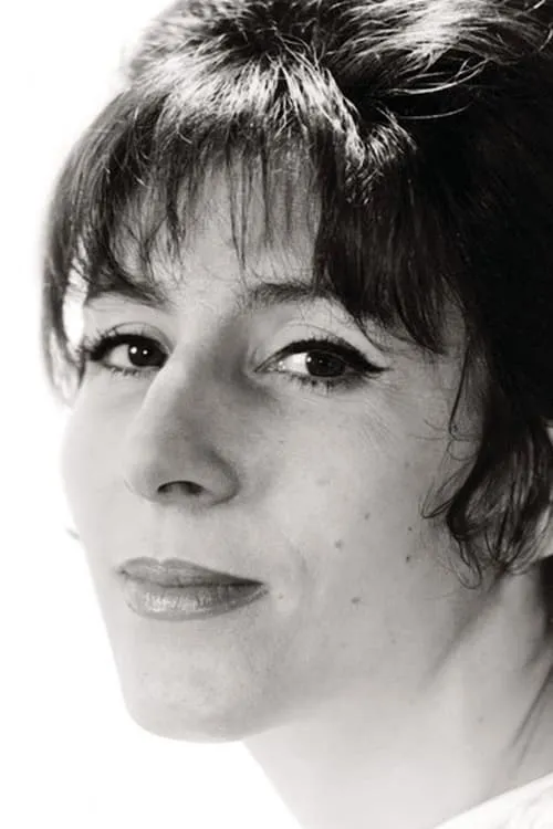 Pia Colombo interpretando a Elle-même