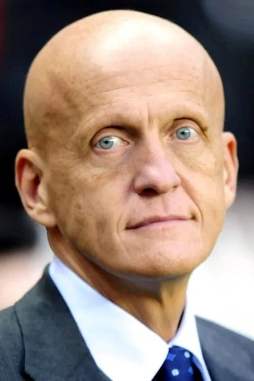 Tony Kaye ha trabajado con Pierluigi Collina en 1 ocasiones