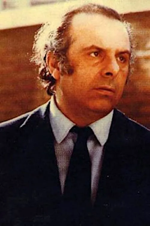 Piero Piccioni interpretando a