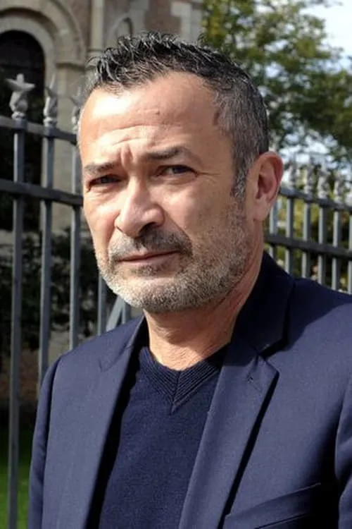 Élise Lucet ha trabajado con Pierre Alfort en 1 ocasiones