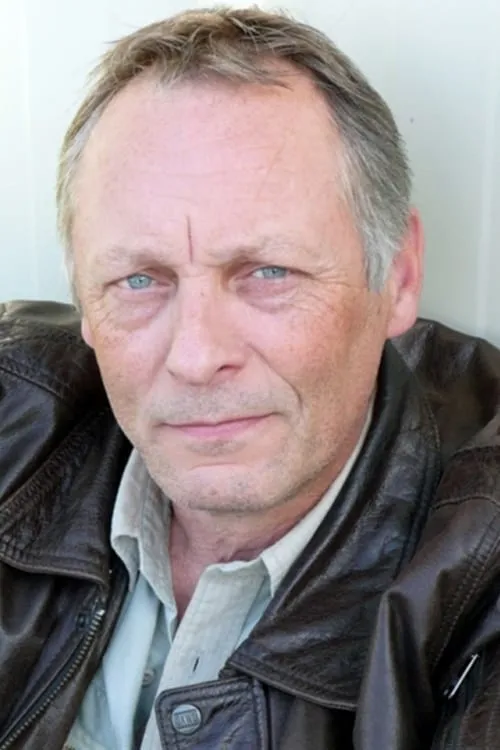 Damien Ferrette ha trabajado con Pierre Laclau en 1 ocasiones