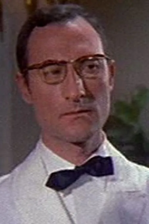 Jacqueline Fontel ha trabajado con Pierre Roussel en 1 ocasiones